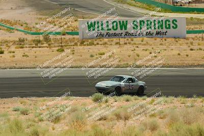 media/May-31-2025-CalClub SCCA (Sat) [[2c1a04e1ee]]/Qualifying/Group 5/Turn 4/